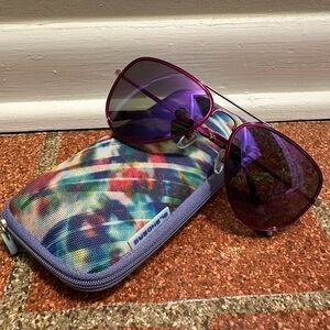 Blenders aviators sunglasses